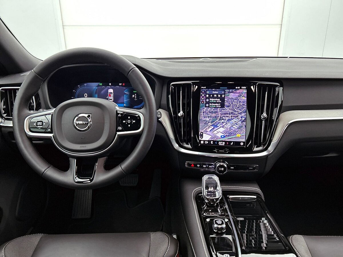 47464303 volvo v60 t6 awd recharge plus dark trekhaak 93