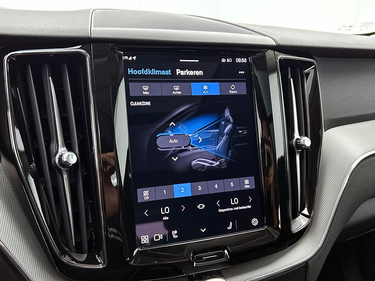 46744793 volvo xc60 2 0 t6 plus dark panorama dak all season trekhaak 55