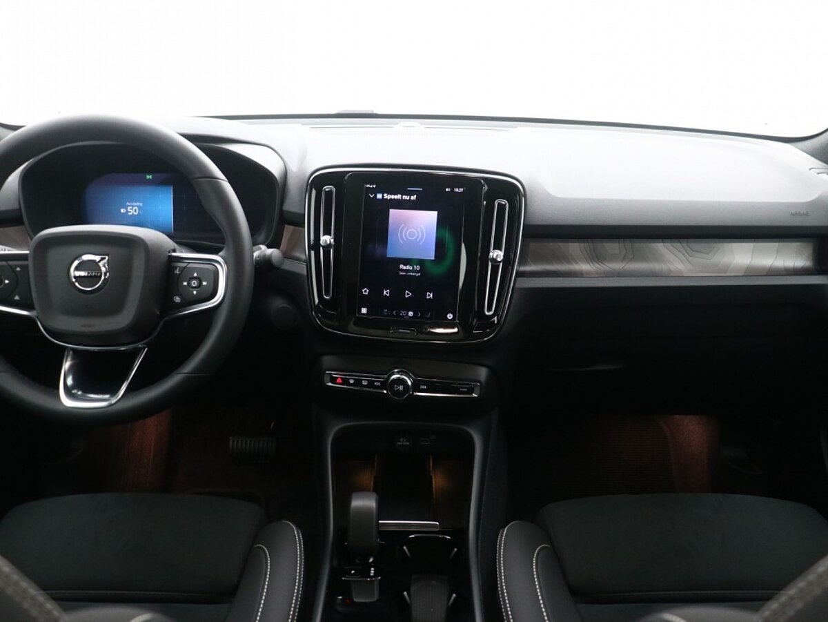 42438640 volvo c40 extended range core 82 kwh climate pakket 70