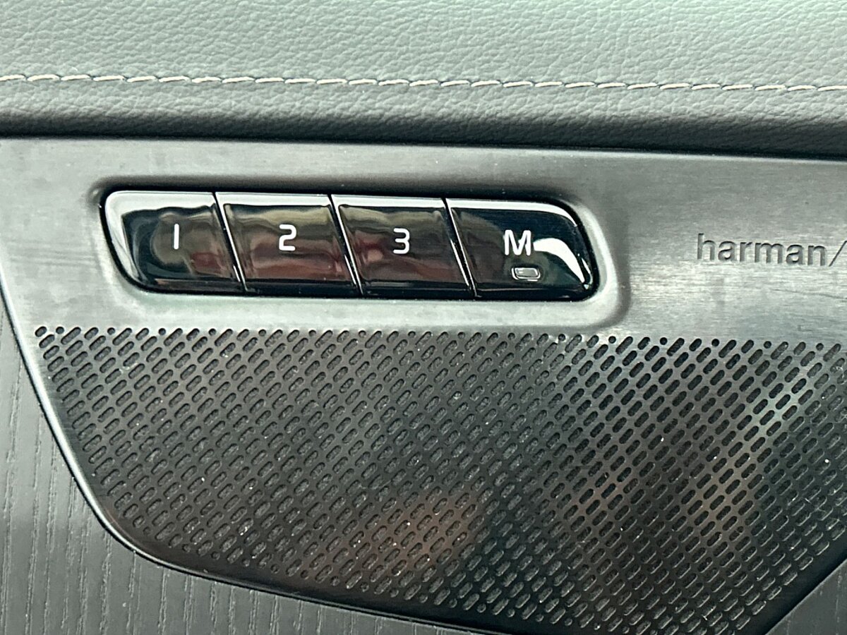 44223123 volvo xc90 2 0 t8 intro edition panoramadak 360 camera 32d98f