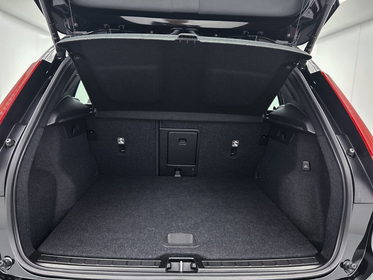 45707624 volvo xc40 1 5 t5 plus dark 04