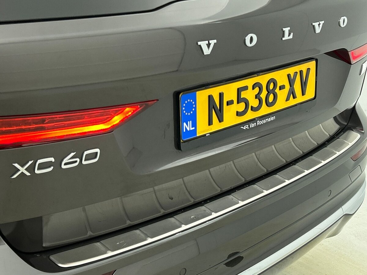 48575818 volvo xc60 2 0 t6 plug in hybrid awd inscription expression 1cf4d1