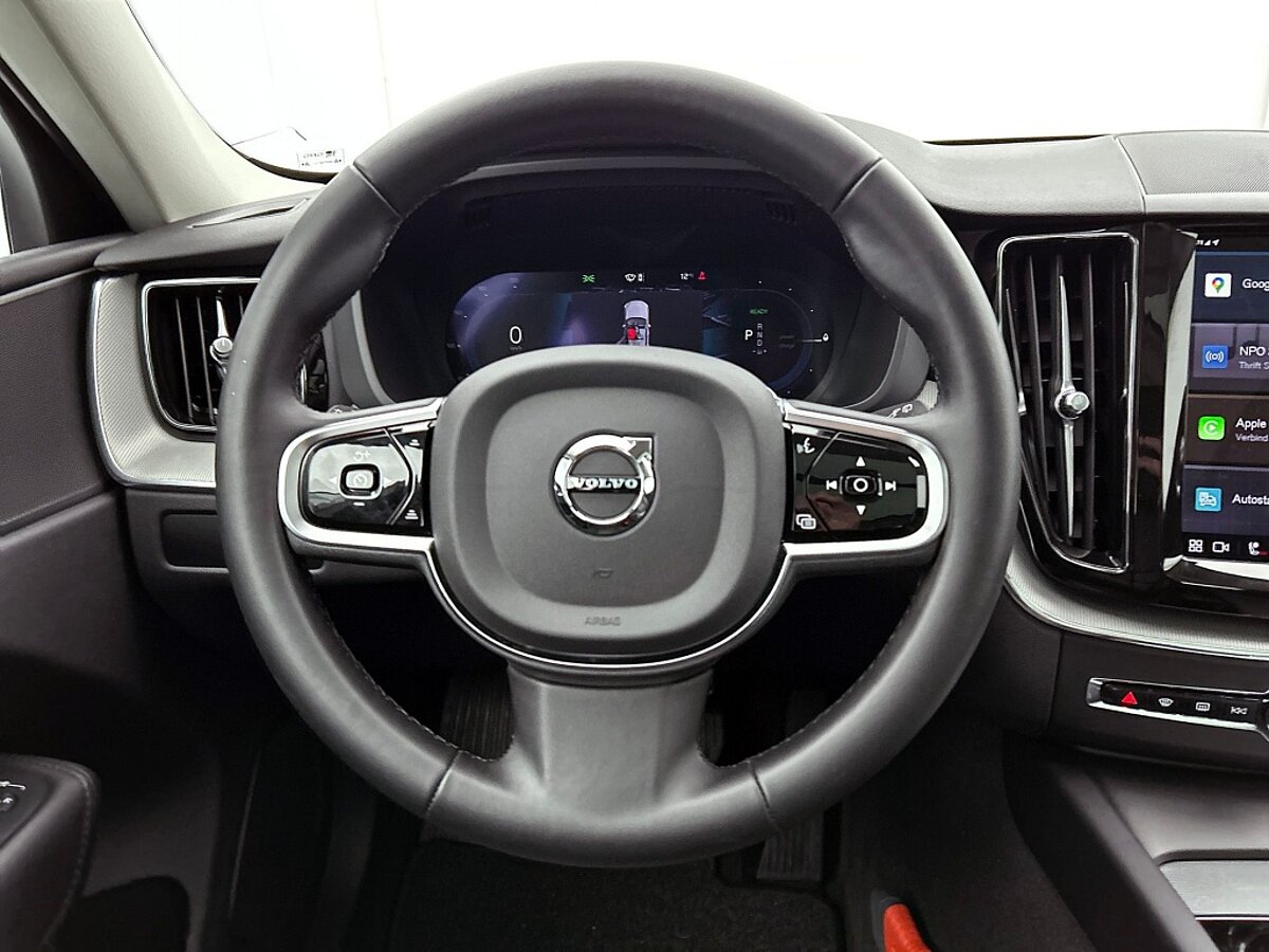 48760534 volvo xc60 2 0 t6 awd dark 491800