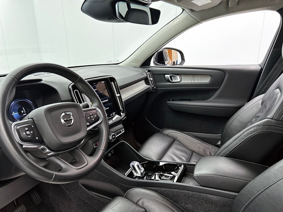 49377245 volvo xc40 1 5 t4 inscription 20 inch leder camera 9 02