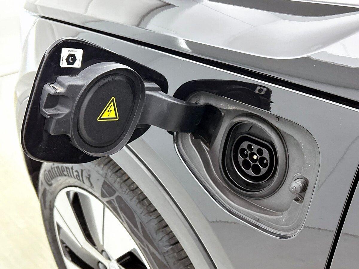 49594695 volvo xc40 1 5 t5 recharge business pro 53