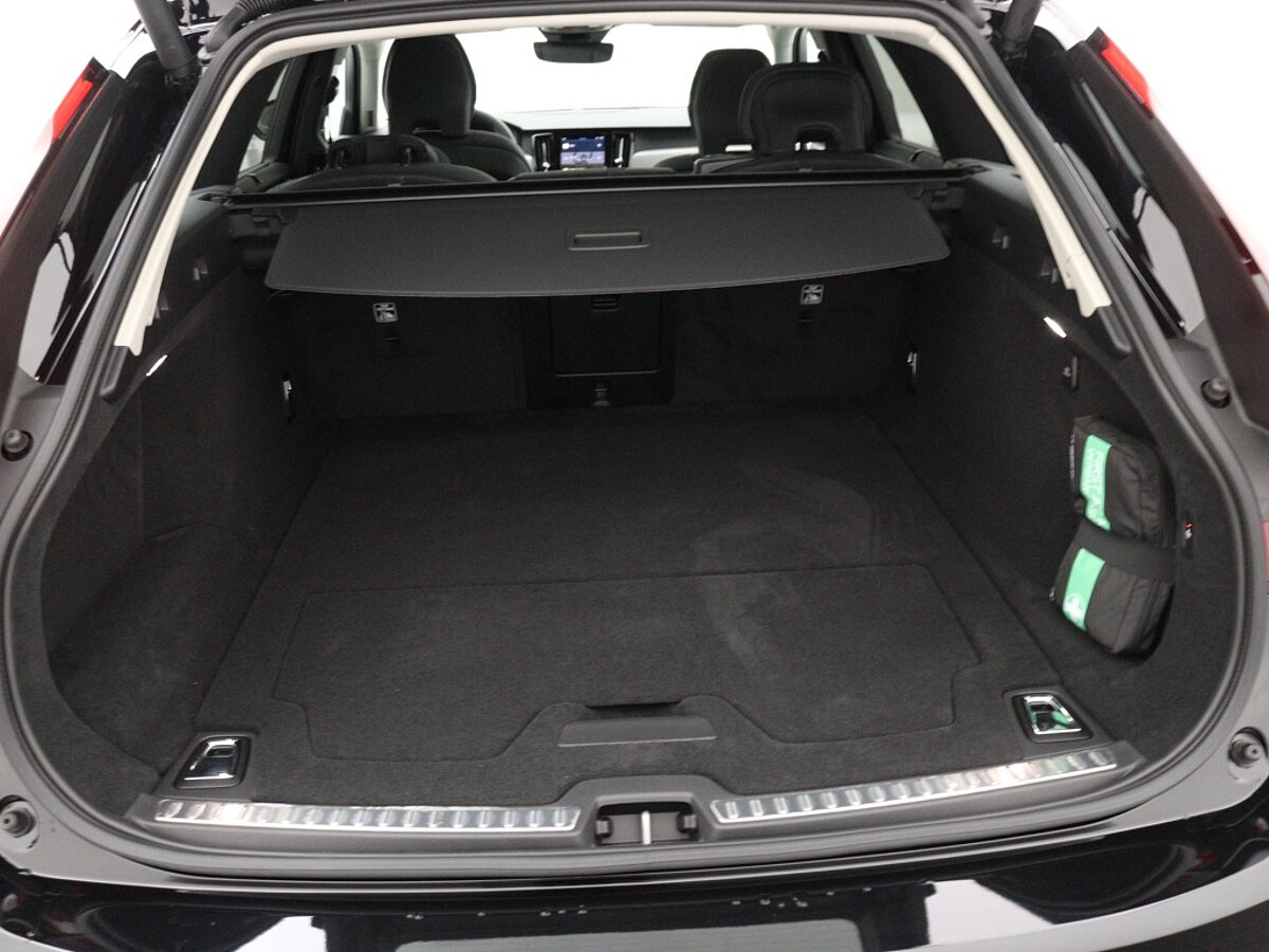 34316193 volvo v90 b5 ultimate bright 05