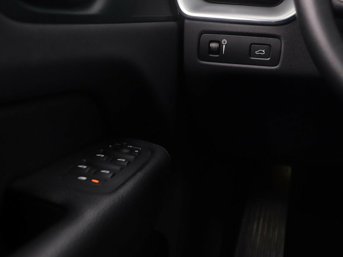 35649010 volvo xc60 2 0 t4 momentum pro leder bekleding adaptive cruise camera c0f150