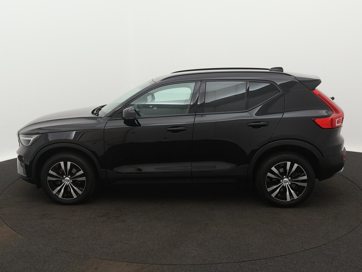 43888100 volvo xc40 2 0 b3 essential 2 09