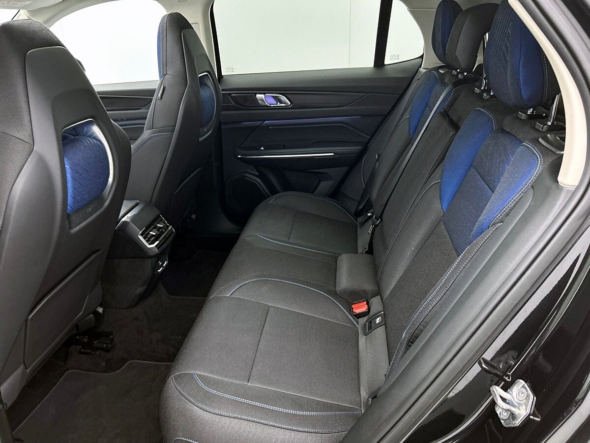 47587526 lynk co 01 1 5 hybride rijklaar inclusief 12 maanden garantie 44