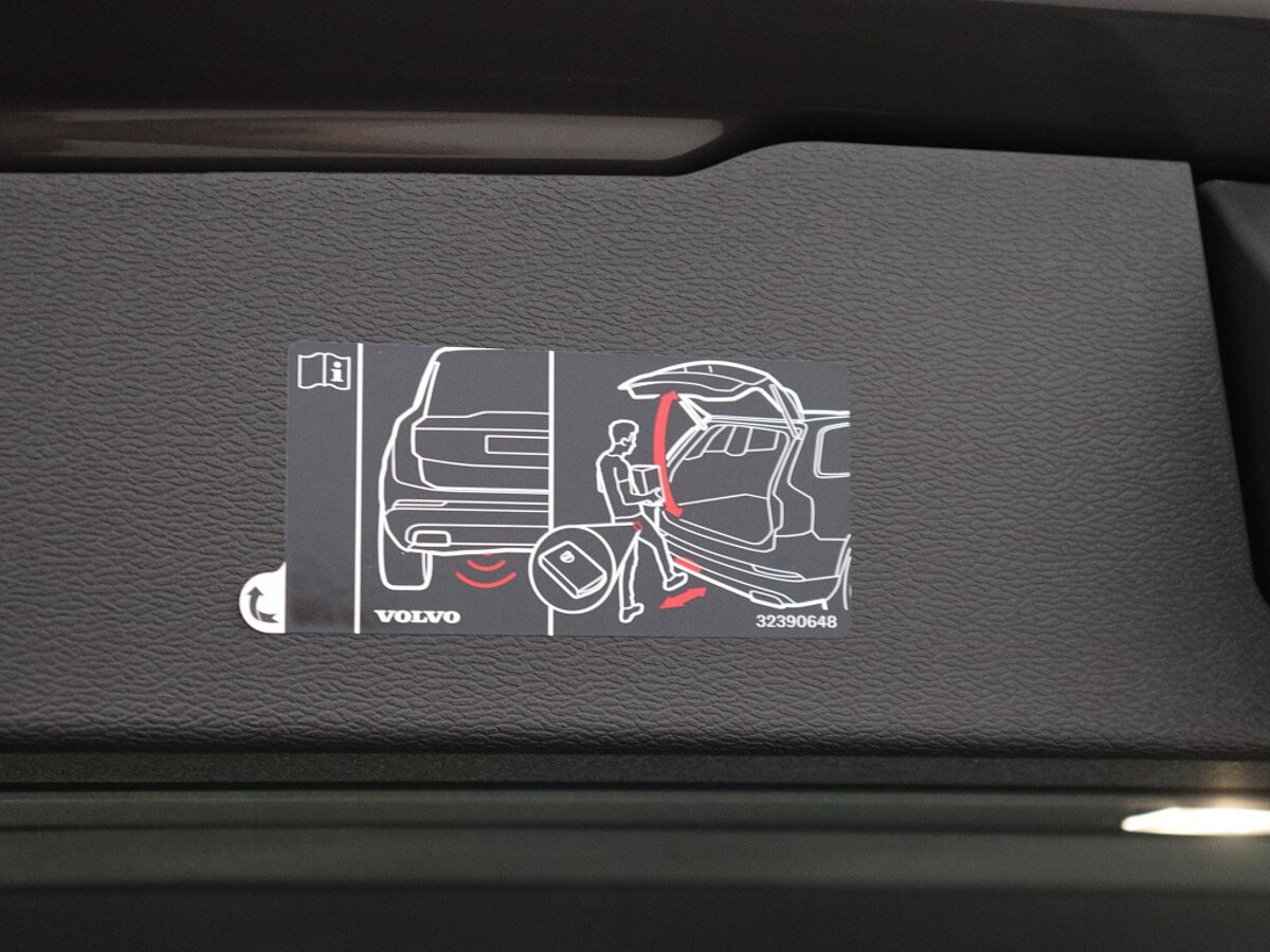 47627816 volvo v60 2 0 t6 awd plus dark 68