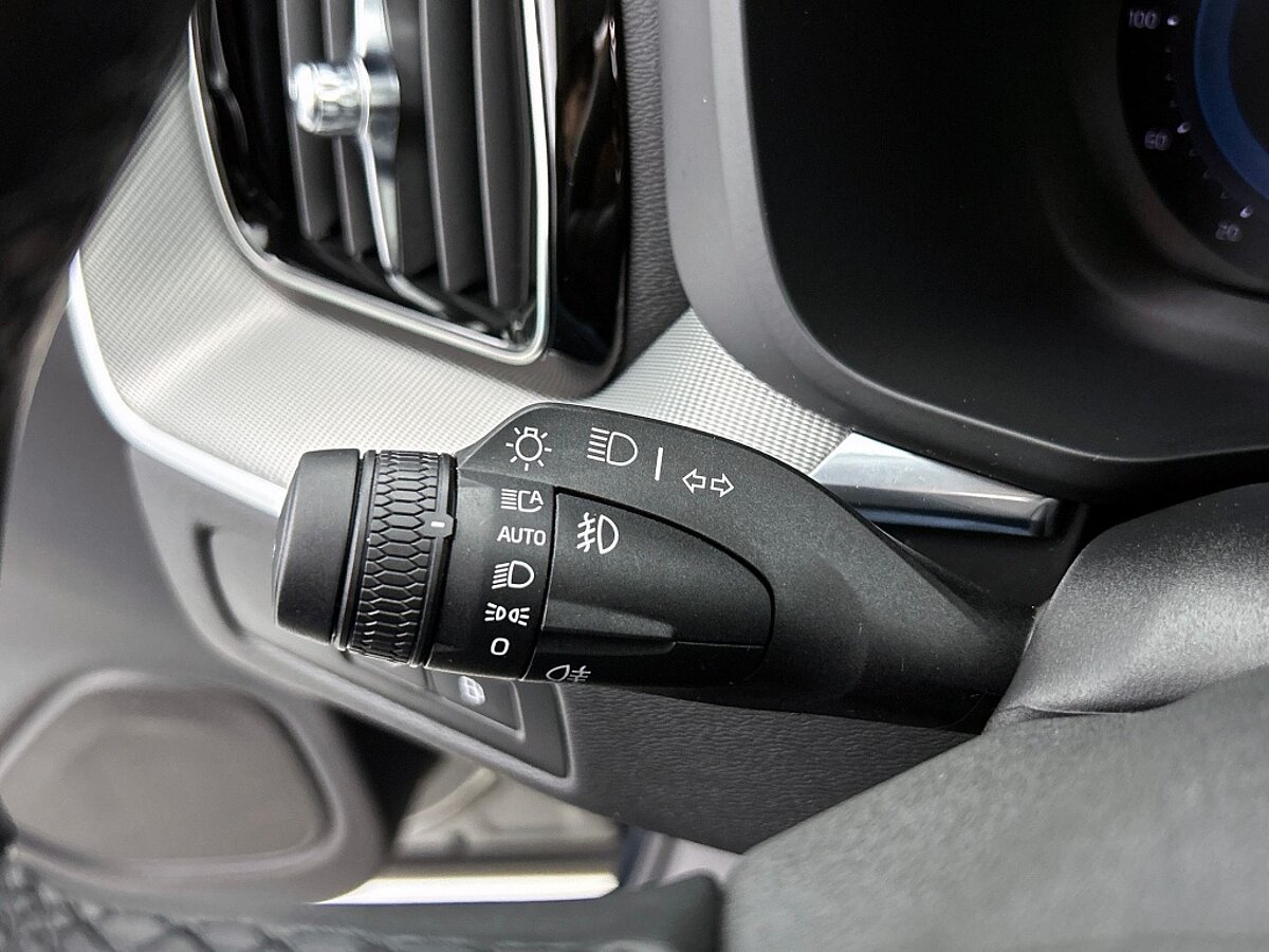 48515871 volvo xc60 2 0 t6 awd plus dark trekhaak leder panoramadak 85