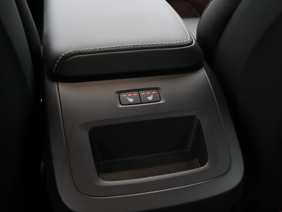 37256560 volvo s60 2 0 b4 plus dark lederen bekleding 360 camera 466a5d