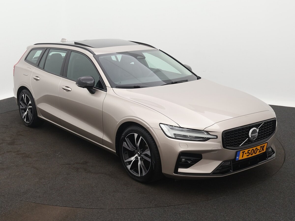 41451043 volvo v60 2 0 b3 plus dark panorama dak trekhaak lighting pack 7 10