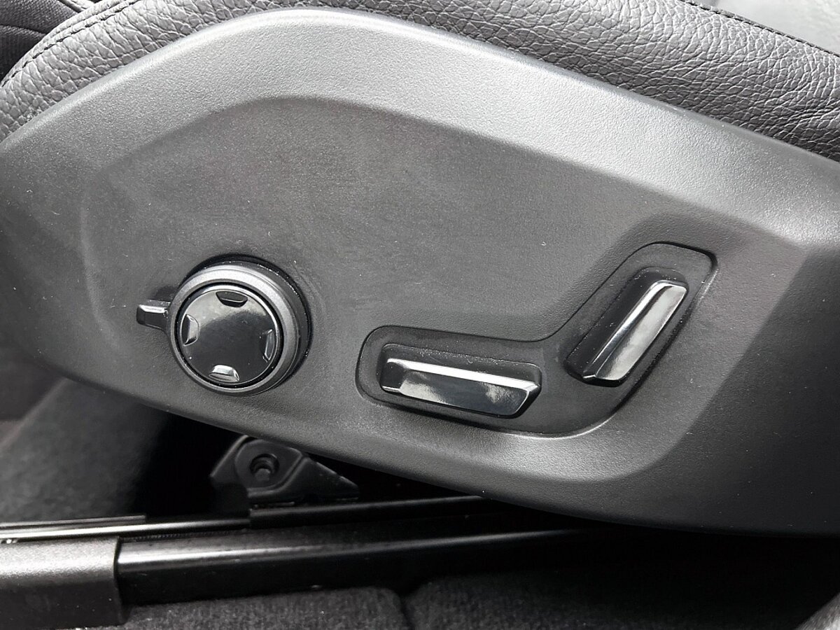 46739595 volvo xc60 2 0 t6 awd plus dark harman kardon 360a camera 34