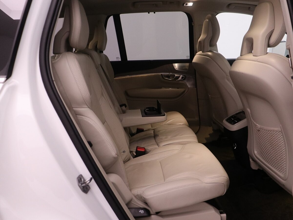 36130056 volvo xc90 2 0 t5 awd inscription intro ed 4331d6