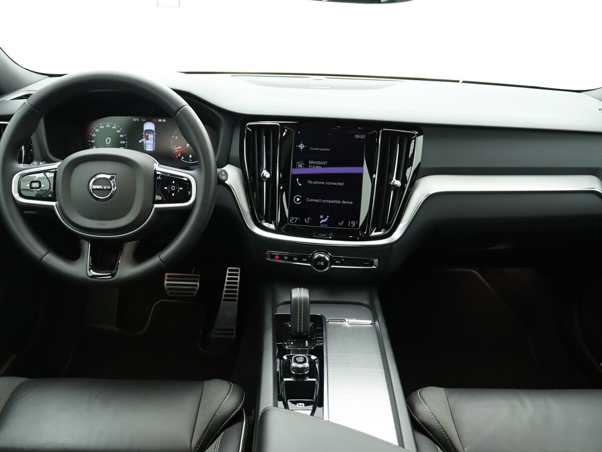 36155169 volvo v60 2 0 b3 r design 6 04
