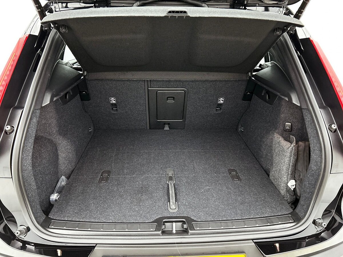 47270753 volvo xc40 2 0 b4 plus dark automaat trekhaak harman kardon 26