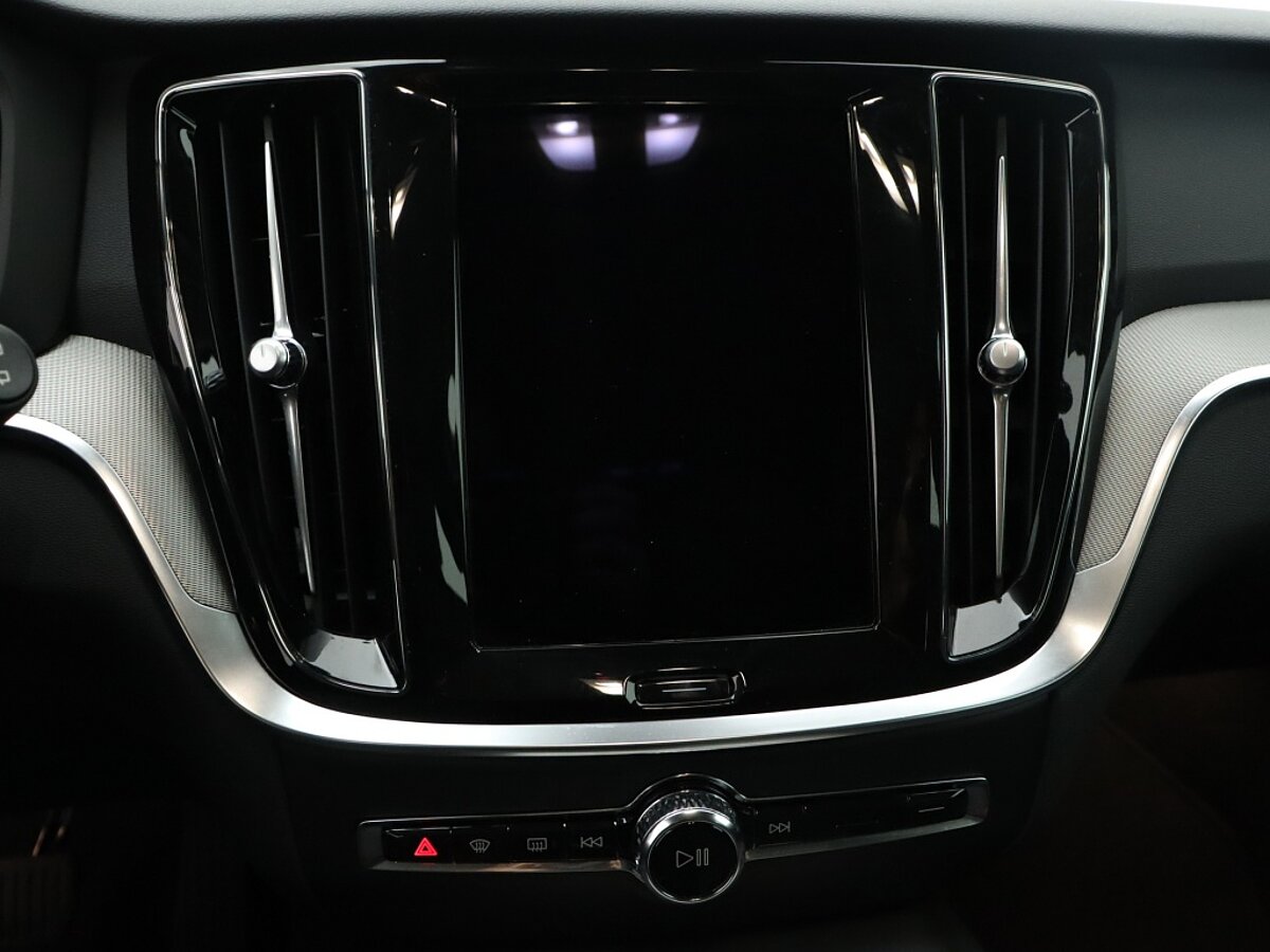 36101676 volvo v60 2 0 b4 plus bright 86