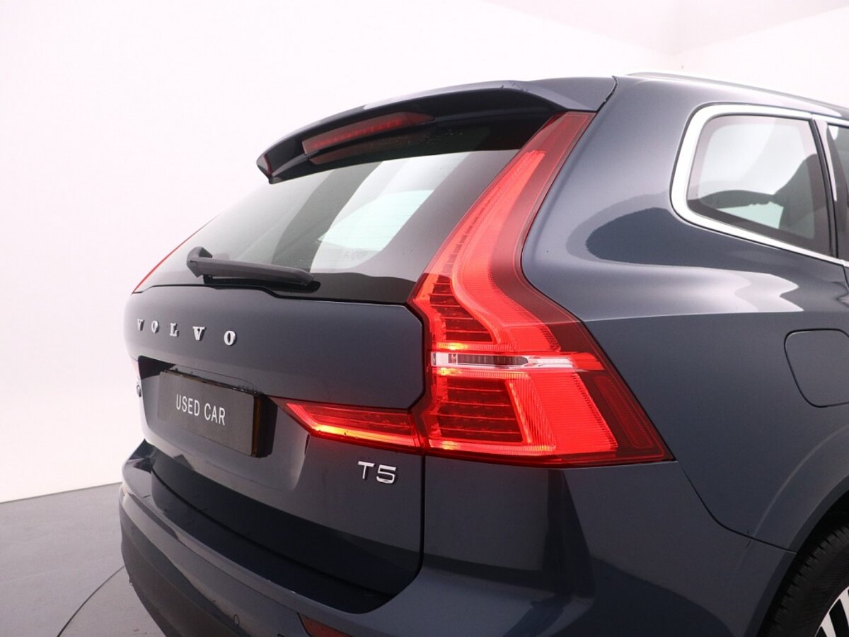 44244549 volvo xc60 2 0 t5 momentum 71