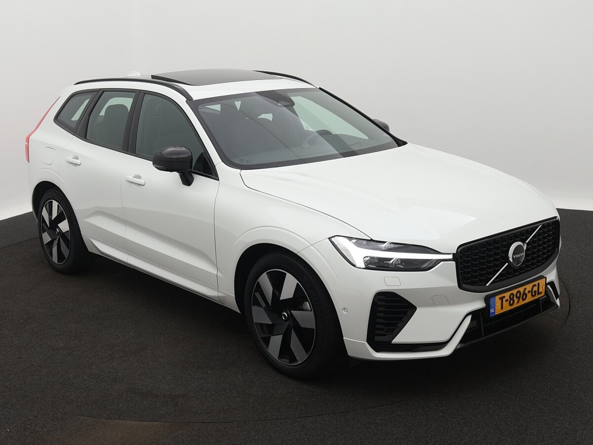 45353278 volvo xc60 2 0 t6 awd ultimate dark 8 02