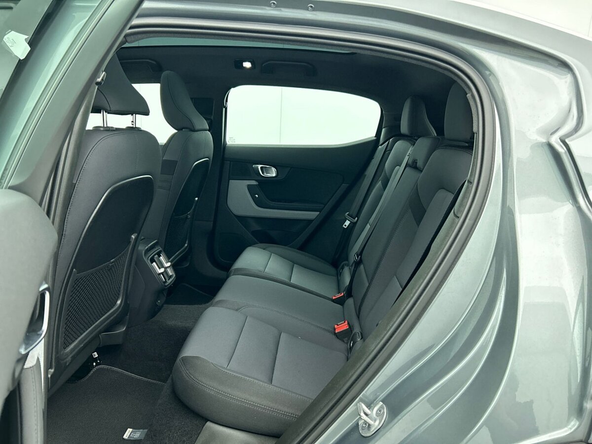 48293049 polestar 2 srsm 70 kwh pilot plus 27