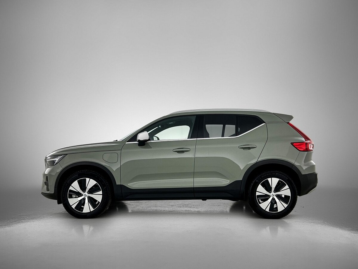 49484327 volvo xc40 1 5 t4 plug in hybrid core bright navigatie sensoren voor 2 02