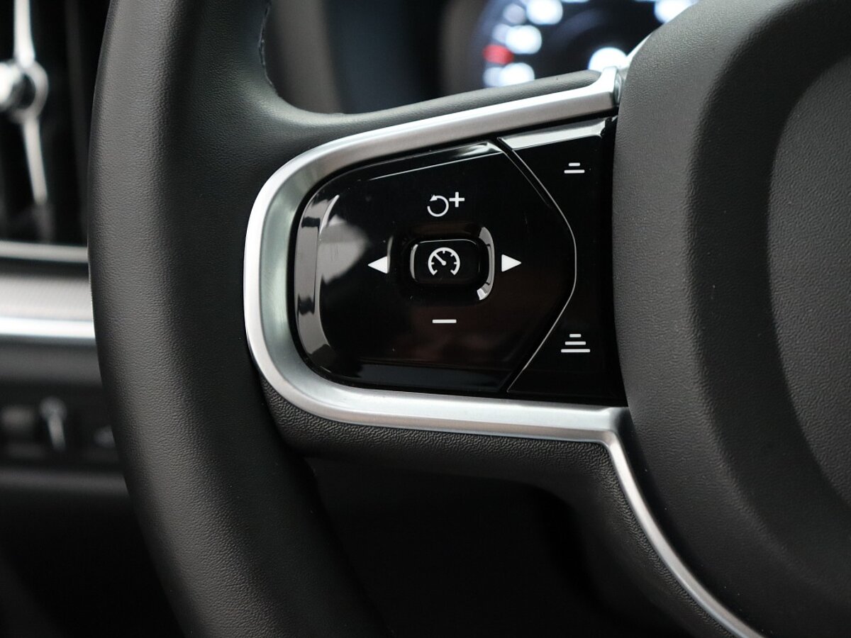 34254989 volvo v60 2 0 t6 awd recharge r design trekhaak ba8fdf