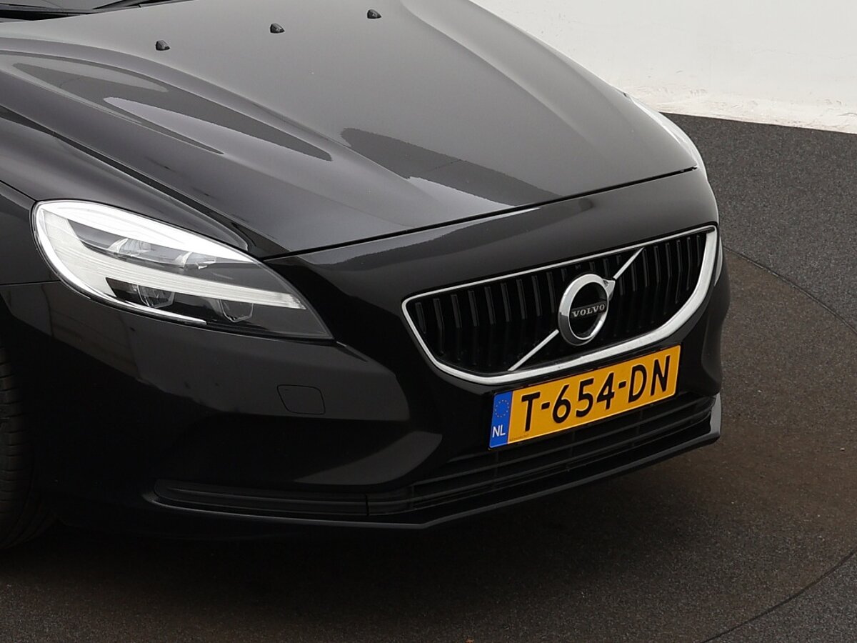 35701724 volvo v40 1 5 t2 polar 51