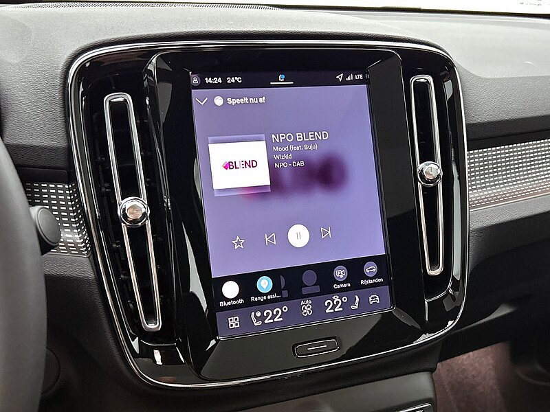 46536156 volvo ec40 extended range plus black edition 82kwh 6 11