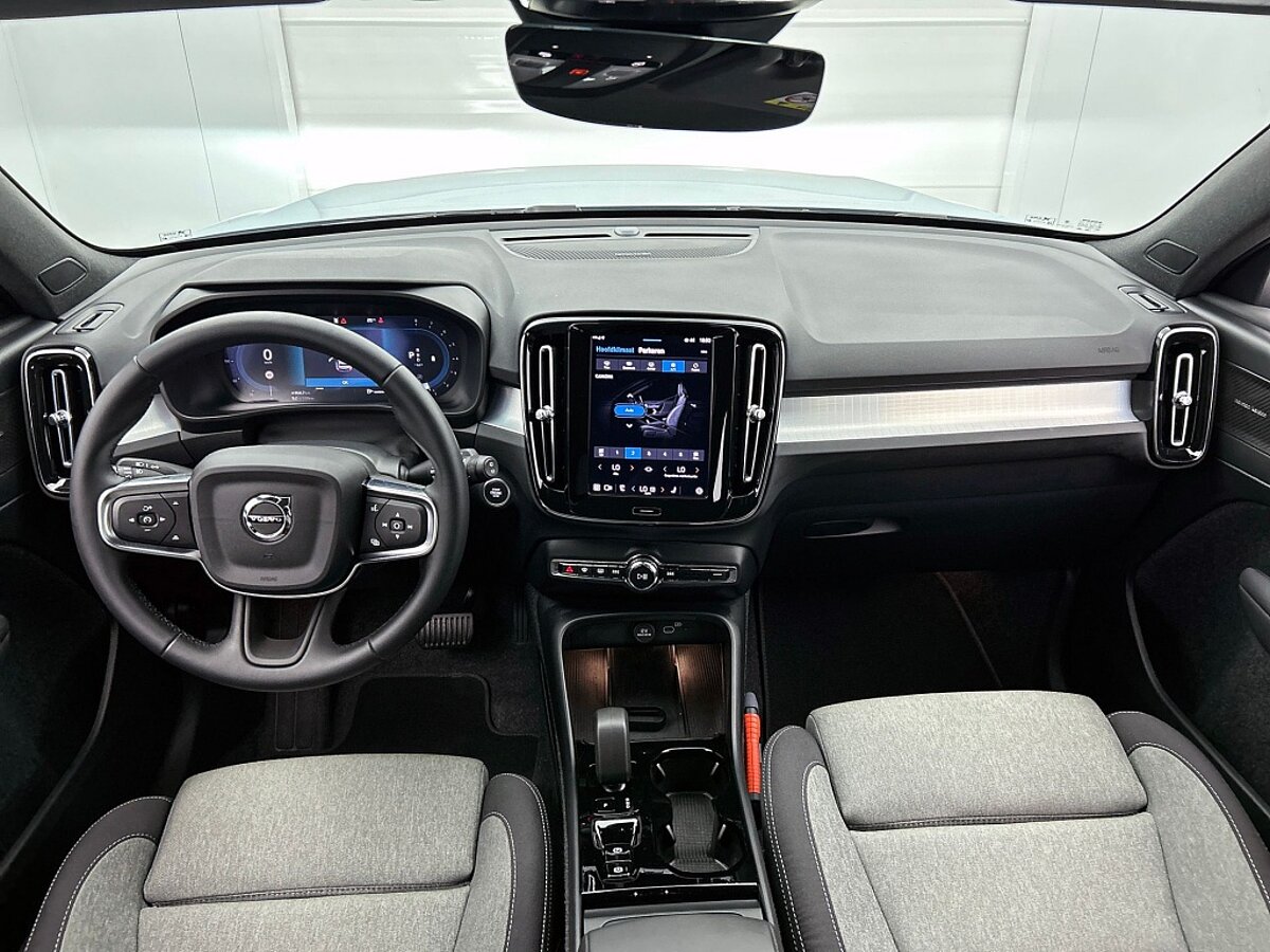 47271279 volvo xc40 2 0 b4 plus dark trekhaak automaat navigatie 22