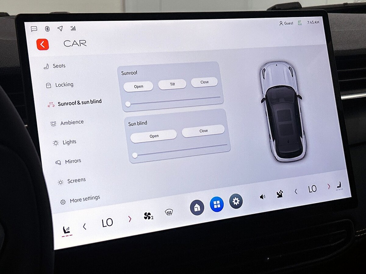 47307005 lynk co 01 1 5 more 261 pk 75km phev full option dealer demo 73
