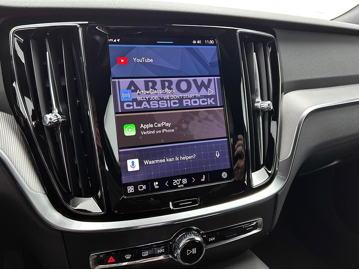 47465265 volvo v60 2 0 t6 awd dark 88