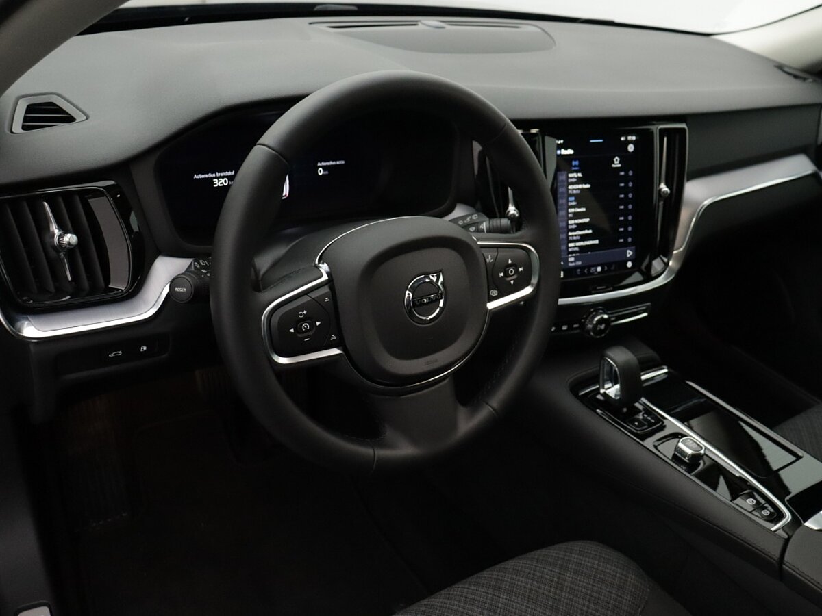 39204316 volvo v60 2 0 t6 awd essential edition adaptive cruise stoelverwarming 5 17