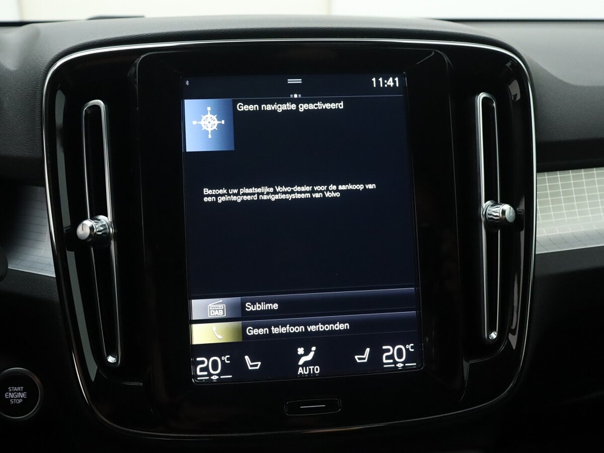 35125842 volvo xc40 1 5 t4 recharge inscription 75