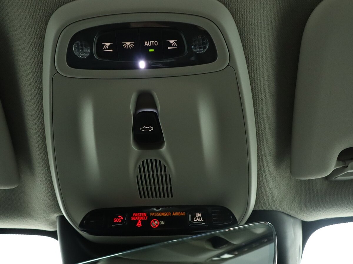 35531406 volvo xc40 1 5 t5 recharge ultimate dark cdaafb