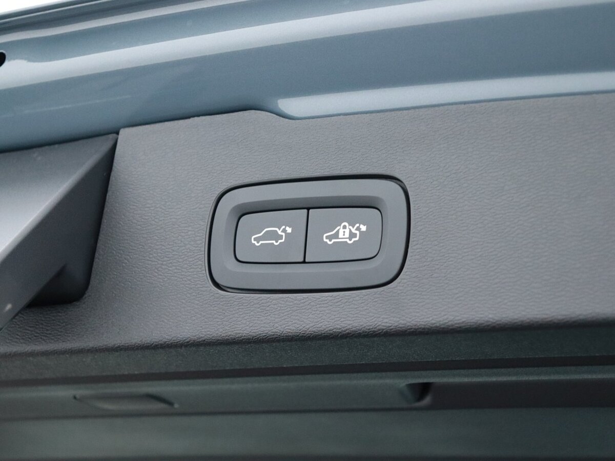 37686306 volvo v60 2 0 b3 core adaptive cruise navi el achterklep 32