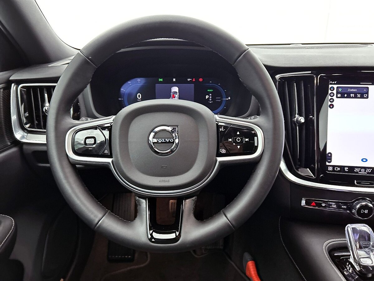 47269153 volvo v60 2 0 t6 plus dark trekhaak sport leder 360 blis pilot 68