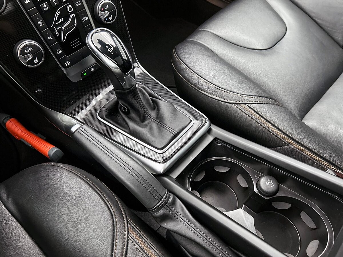 48880865 volvo v40 cross country 1 5 t3 polar luxury panorama dak trekhaak leder 29