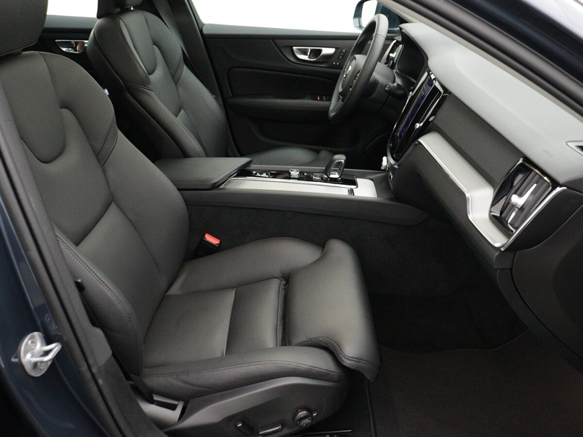 43882075 volvo v60 2 0 b4 plus bright panorama dak leder camera h k 03ecbd