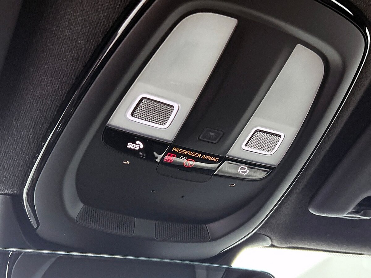 47569062 volvo xc40 2 0 b4 plus dark trekhaak harman kardon 01