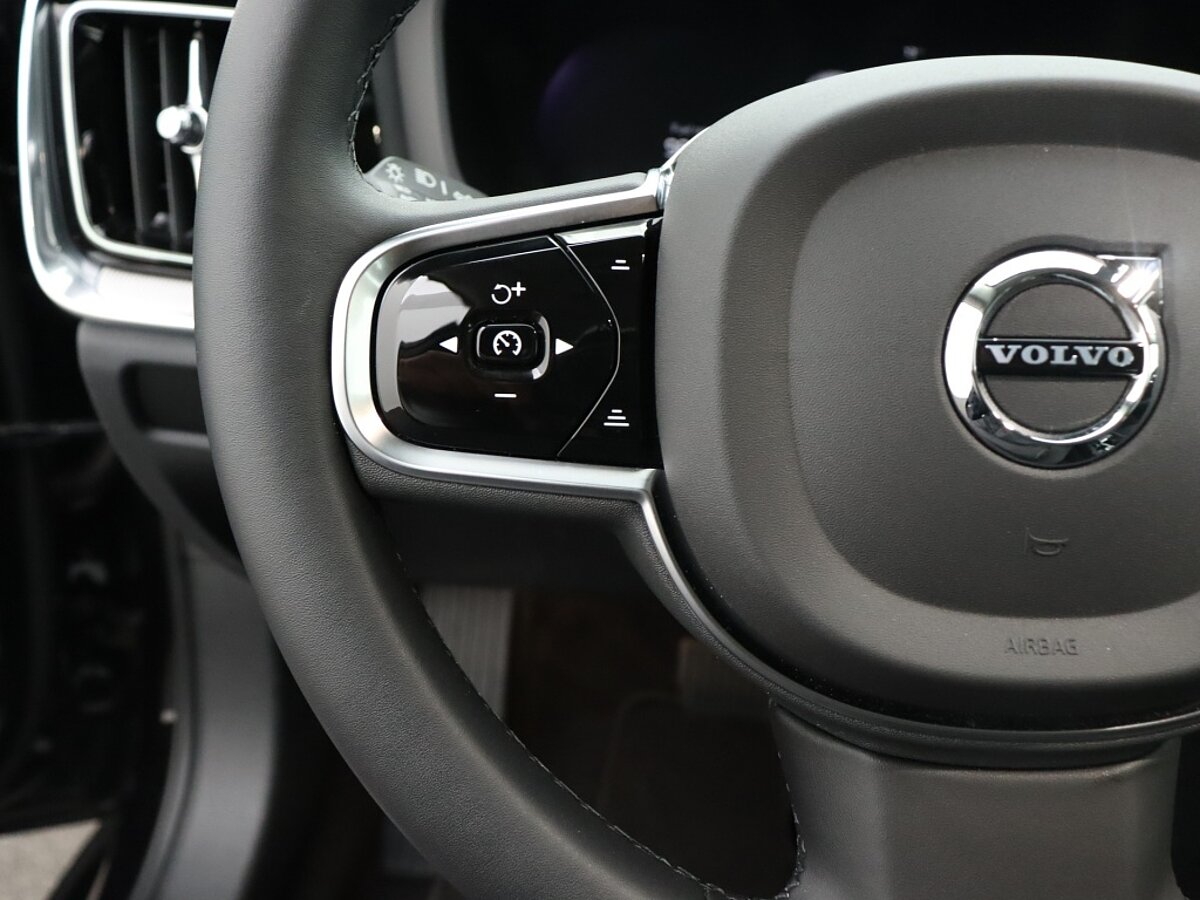 36079838 volvo v60 2 0 b4 plus bright 41