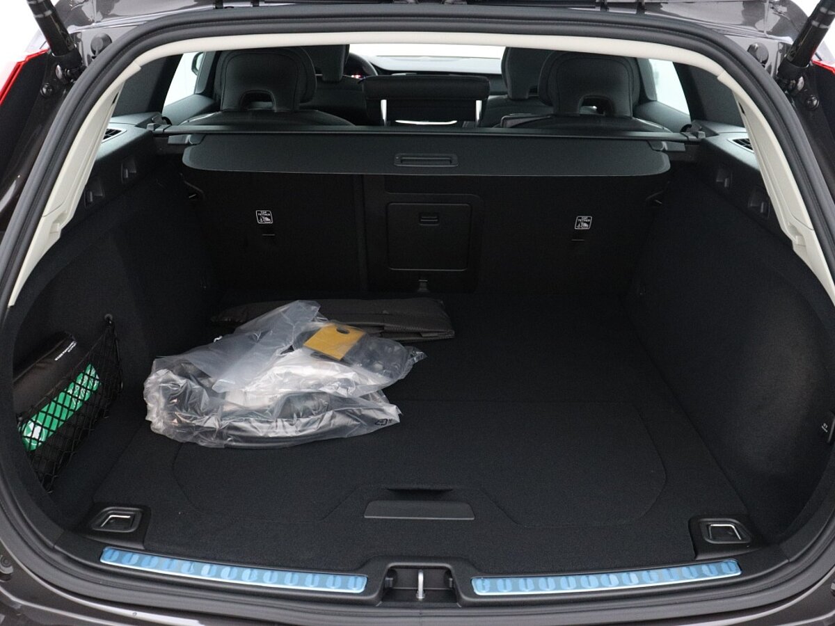 39017286 volvo v60 2 0 t6 awd ultimate bright stoelventilatie panorama dak d64004