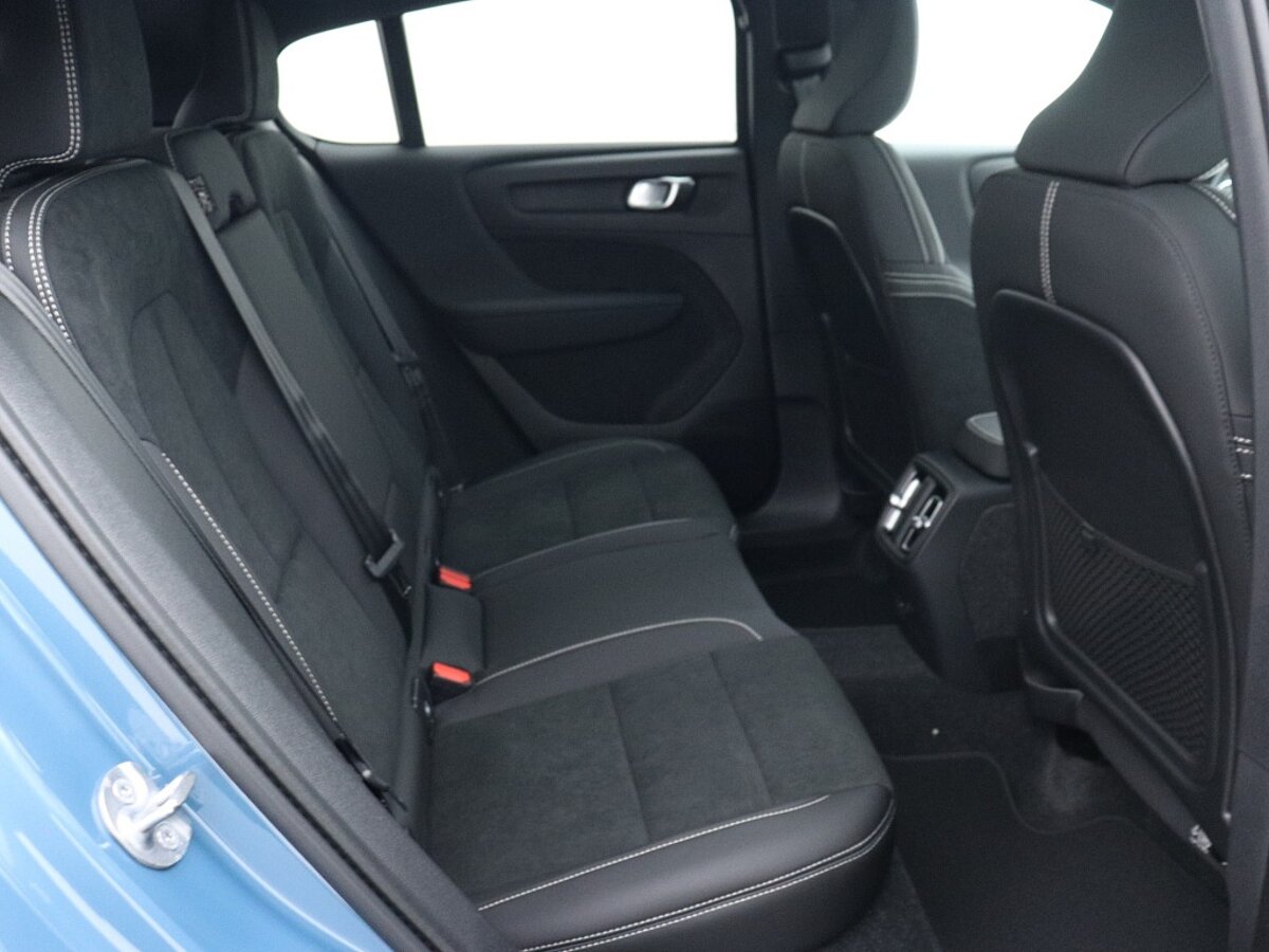 42792369 volvo c40 extended plus 82 kwh trekhaak panorama dak camera 561adb