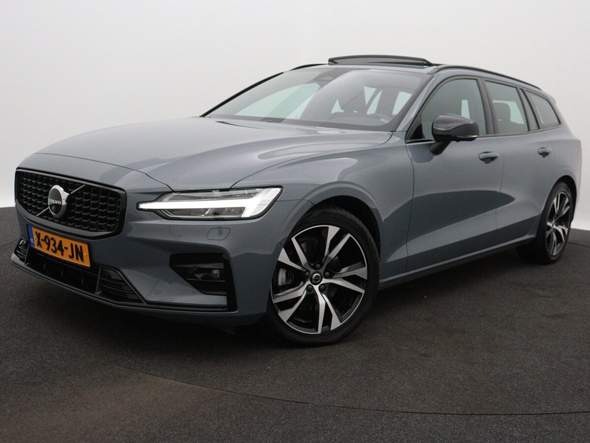 42420857 volvo v60 2 0 b3 plus dark panoramadak harman kardon trekhaak 360 66c91e