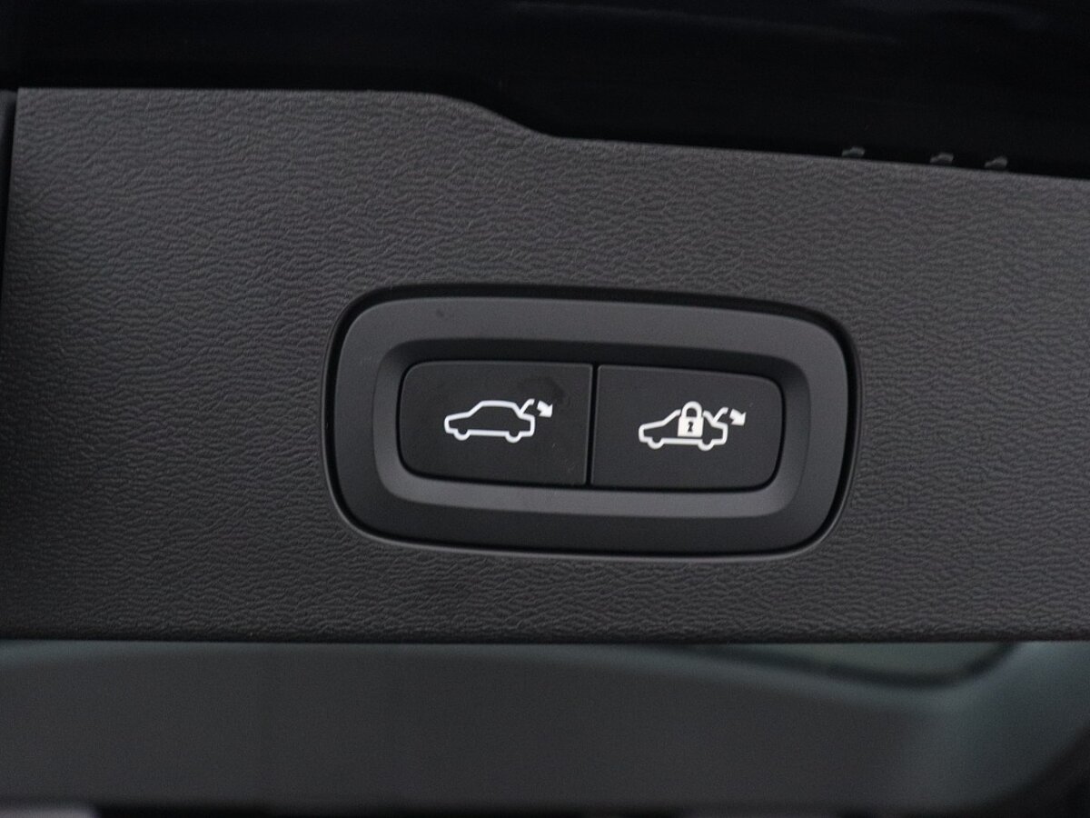 43755346 volvo v60 2 0 b4 197 pk plus dark nappa open grid bekleding electris 0053df