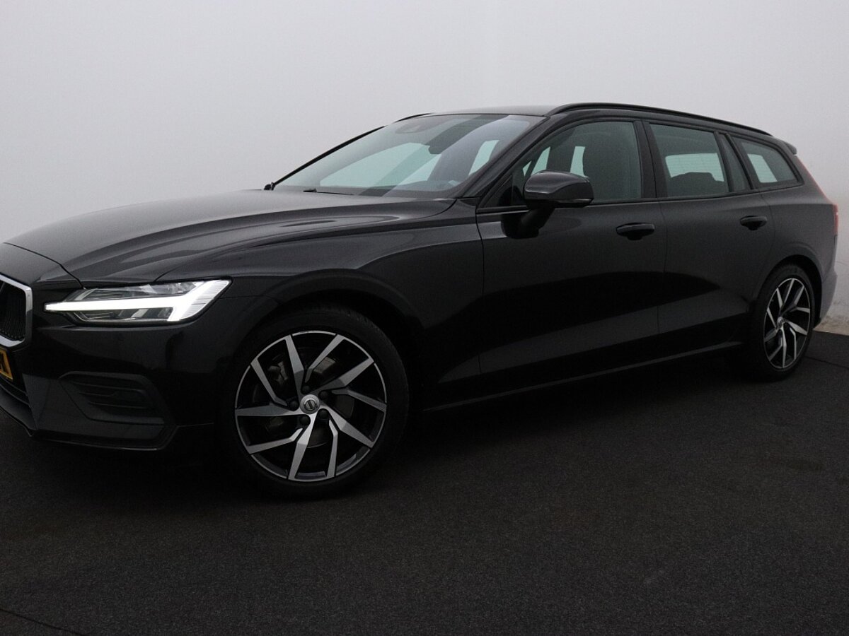46177638 volvo v60 2 0 t4 momentum pro climate pack 25