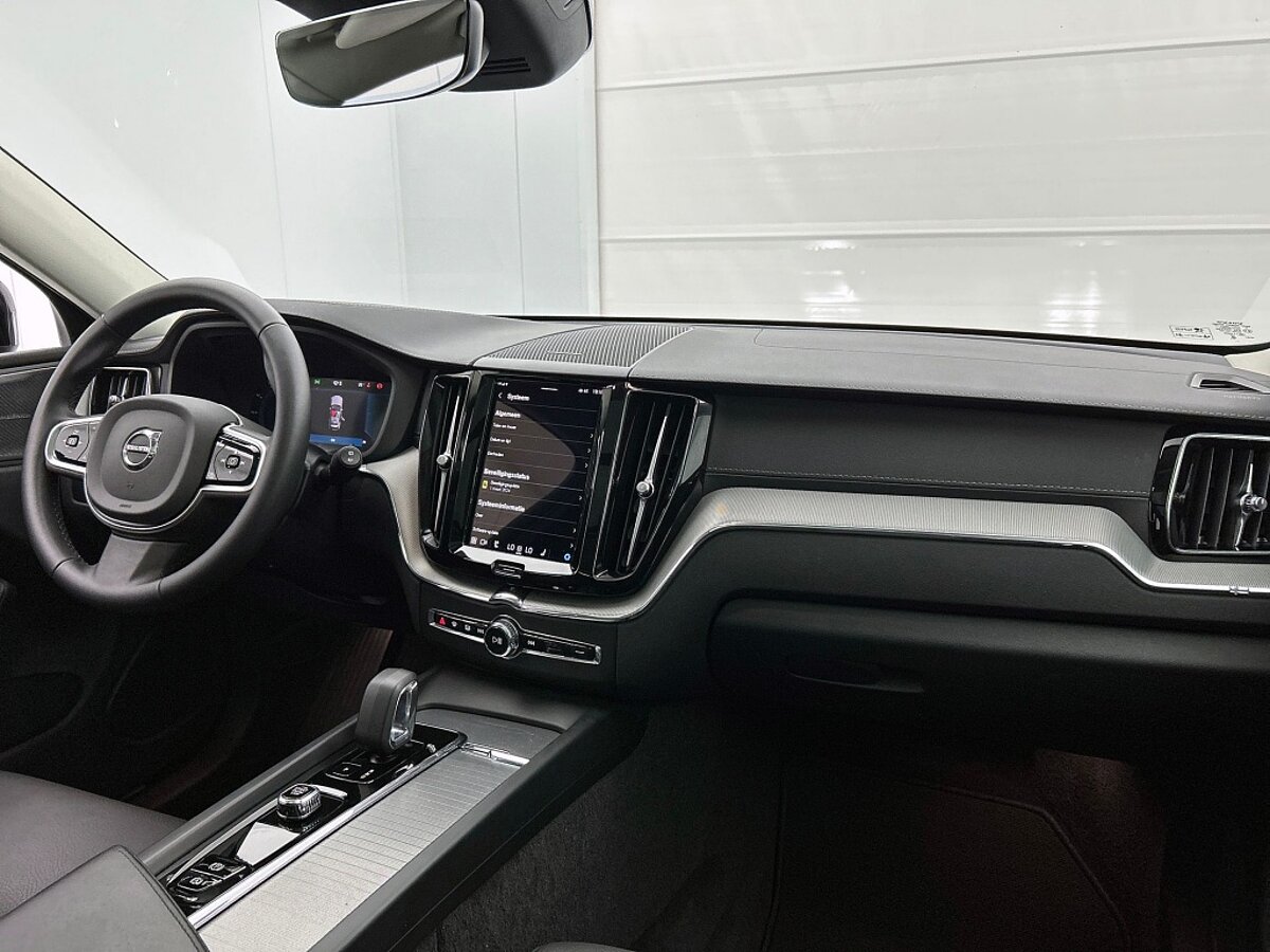 46763364 volvo xc60 2 0 t6 ultimate dark panorama dak 360 camera trekhaak 84