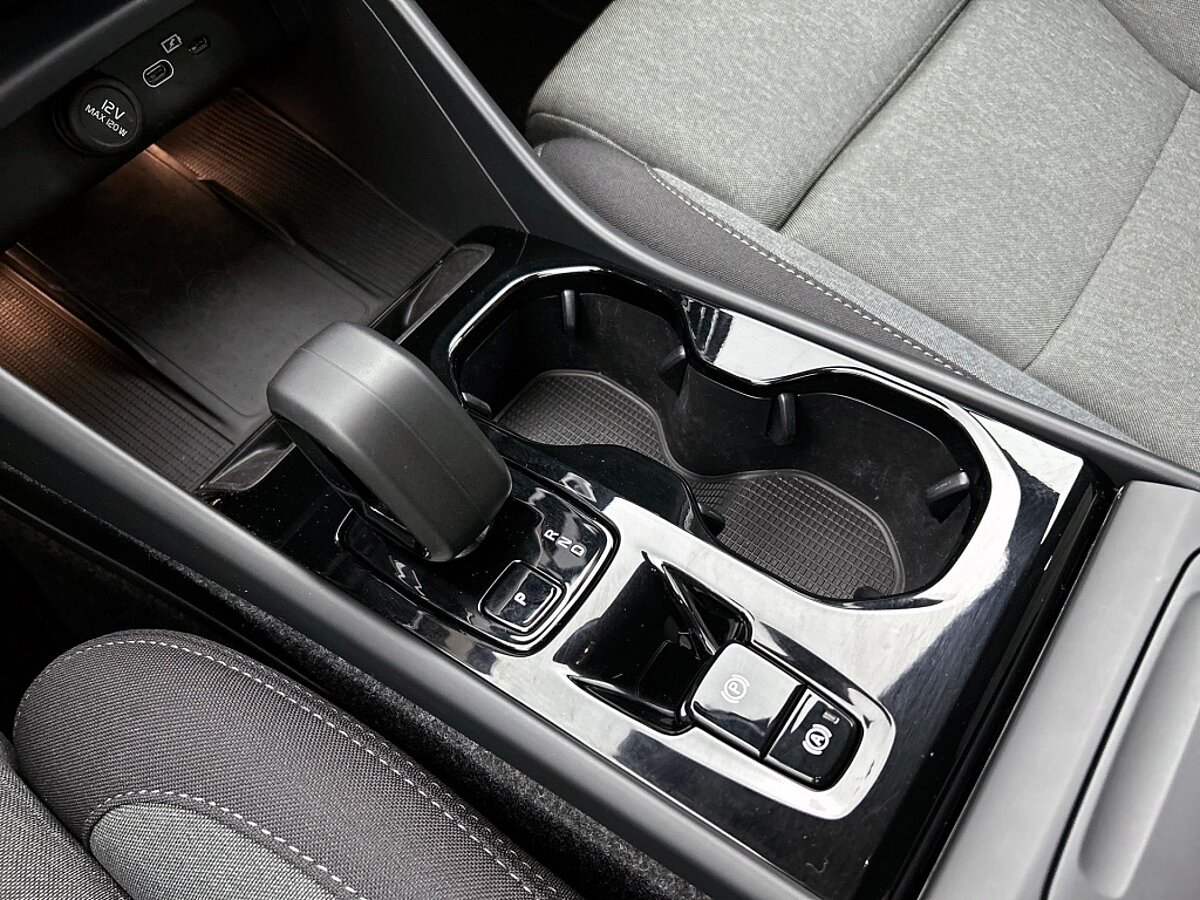 48515761 volvo xc40 2 0 b4 plus dark 19 inch trekhaak voorruit verwarming 2672be