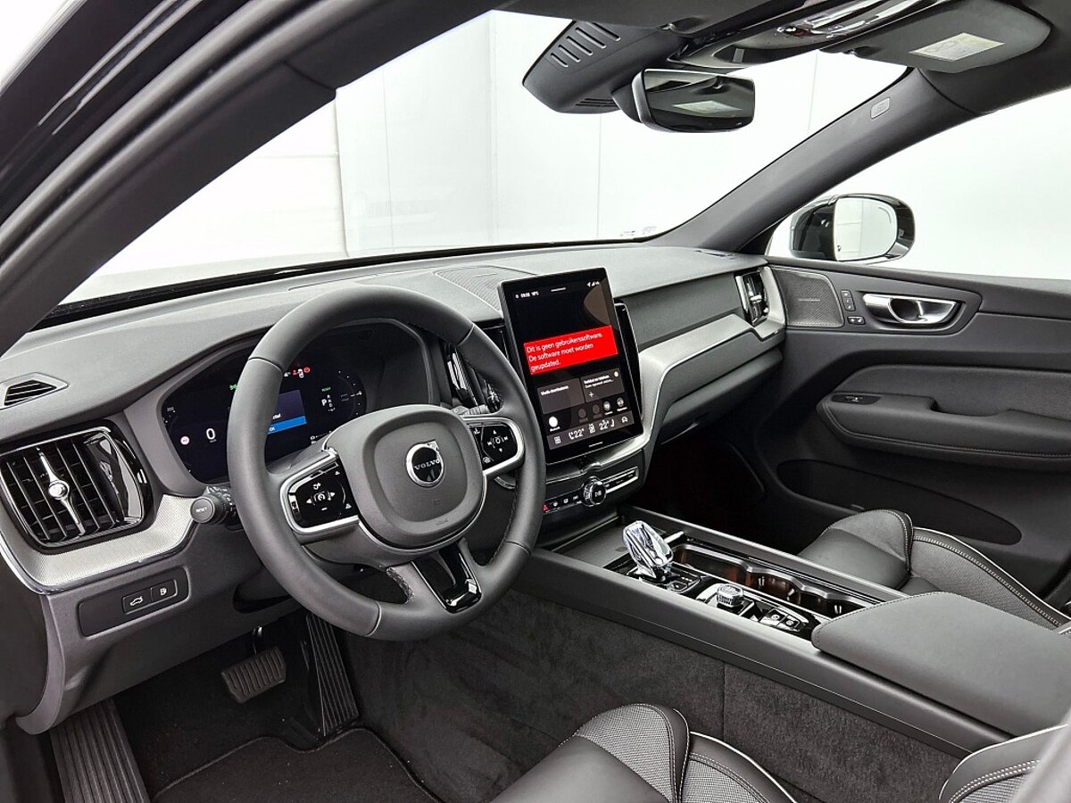 49427839 volvo xc60 t6 plus black edition nieuw voorraad onyx black nappa op 35