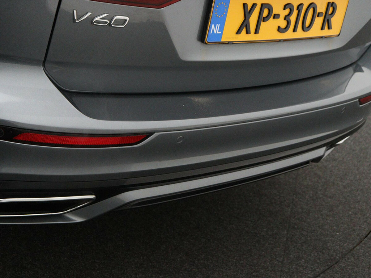 34254967 volvo v60 2 0 t8 recharge awd r design panoramadak stoelen met geheuge 28
